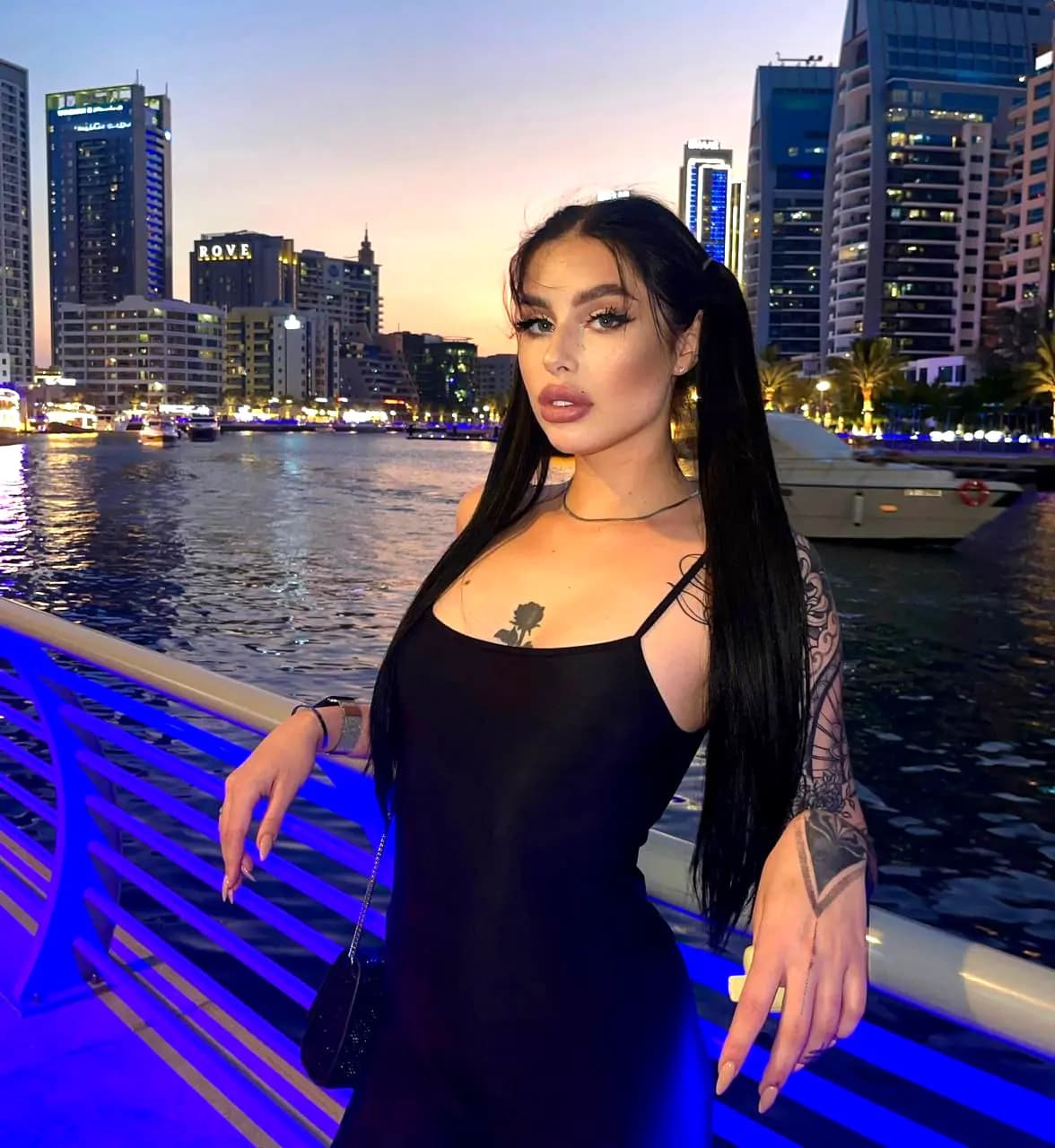Alex — escort in dubai