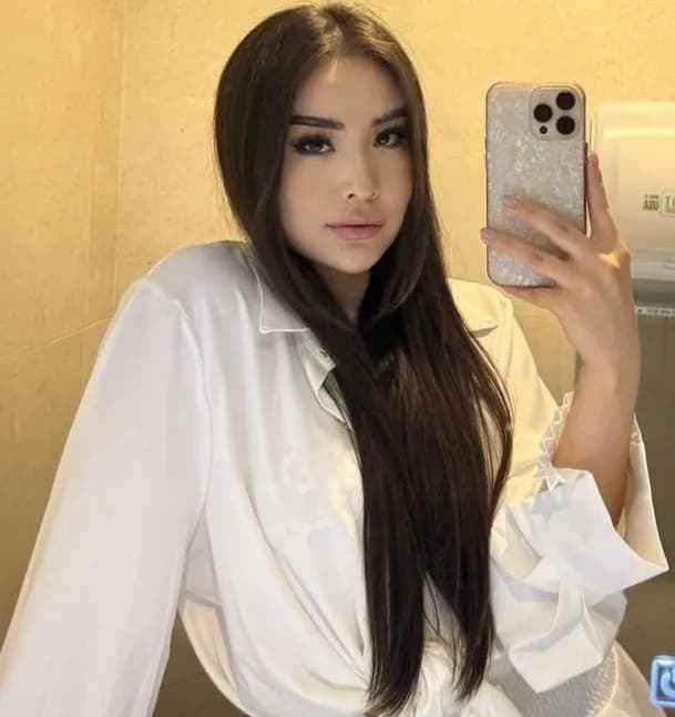 Shirin — escort in dubai