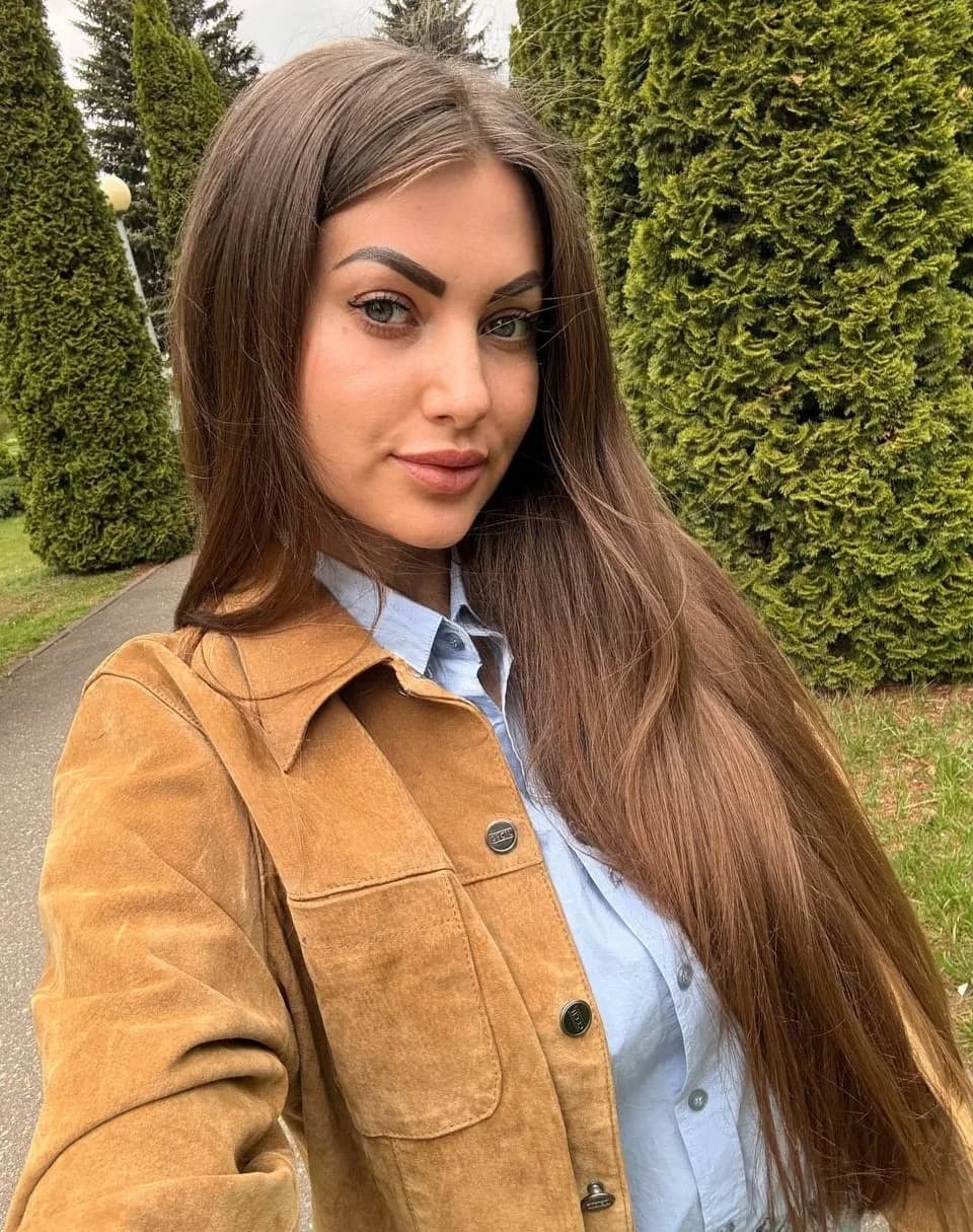 Nazerke — escort in dubai